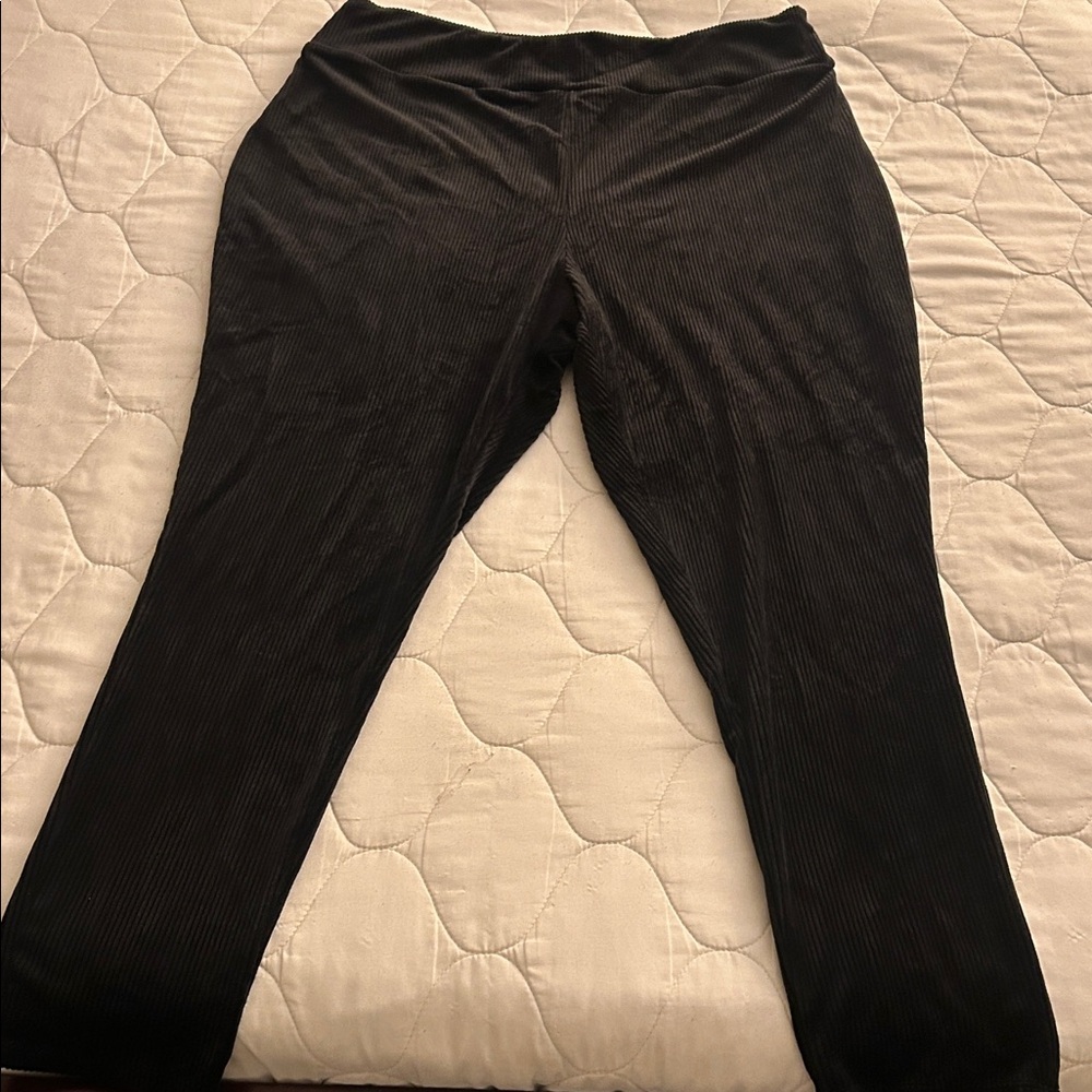 ModCloth Black Ribbed Stretch Leggings